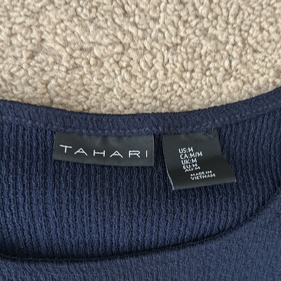 Tahari 2 Piece Set - Picture 2 of 5